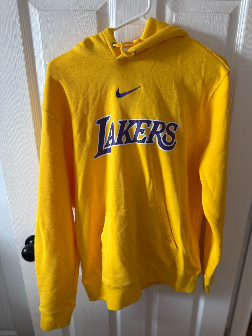 NWT Nike NBA Los Angeles Lakers Pullover Hoodie Sweatshirt Yellow/Purple Size M